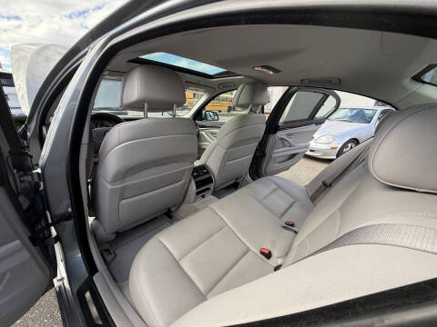 2011 BMW 5 Series 535i