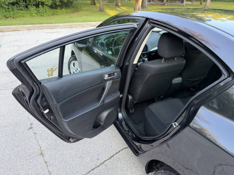 2013 Mazda MAZDA3 i SV