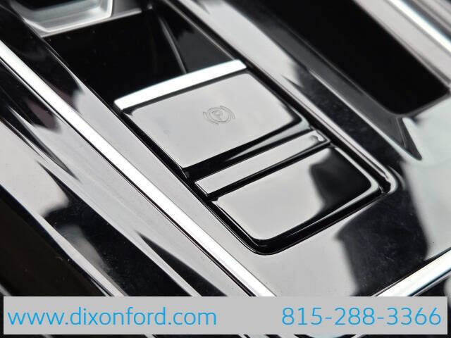 2025 Volkswagen Golf GTI SE