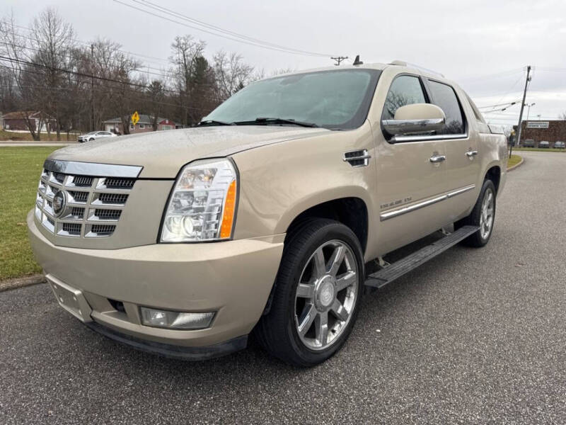 2007 Cadillac Escalade EXT for sale at Minnix Auto Sales LLC in Cuyahoga Falls OH