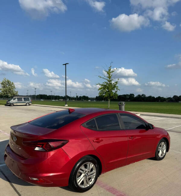 2019 Hyundai Elantra