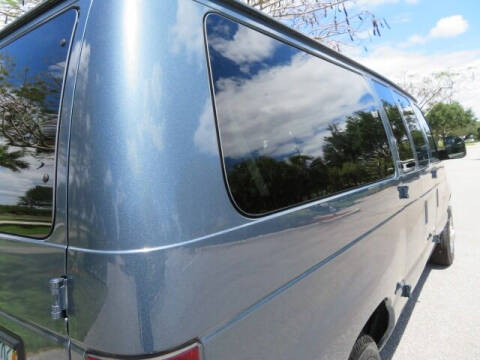 2013 Ford E-Series E-150 XLT