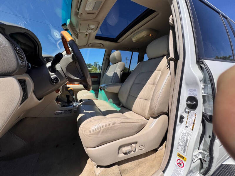 2005 Lexus LX 470