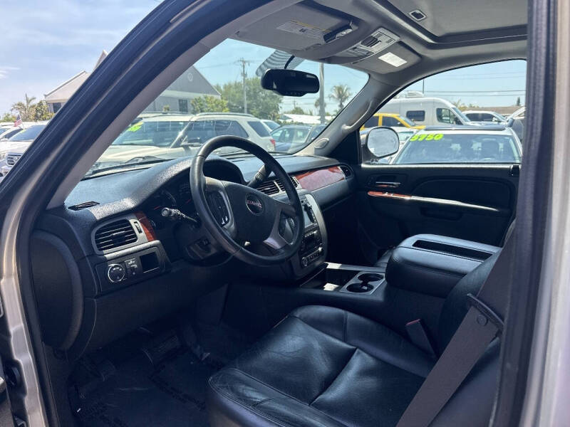 2011 GMC Yukon XL SLT