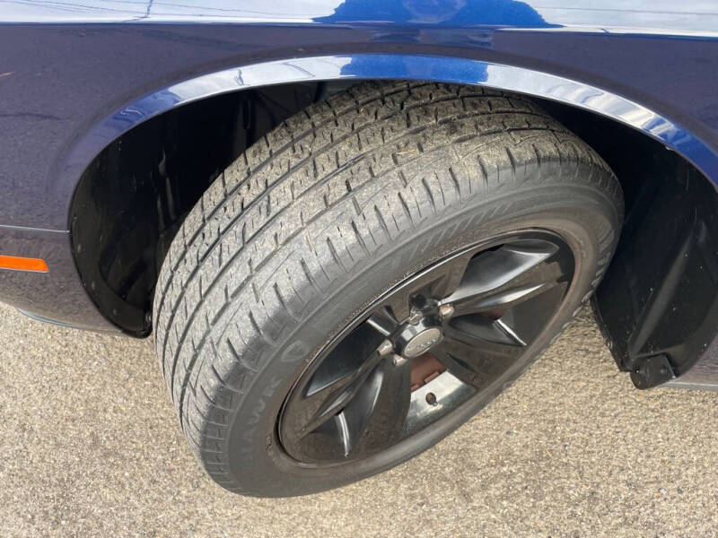 2015 Dodge Challenger SXT