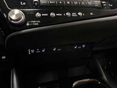 2024 Lexus ES 300h