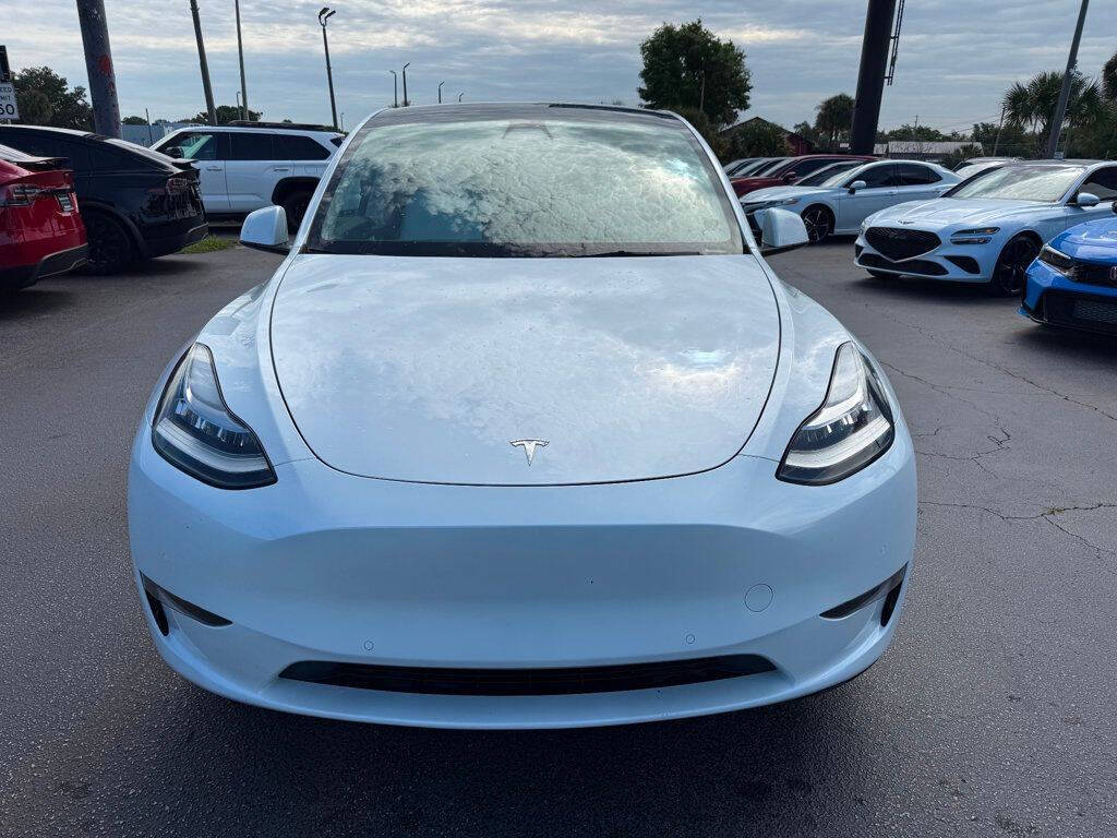 White 2022 Tesla Model Y Long Range AWD Long Range 4dr Crossover 2