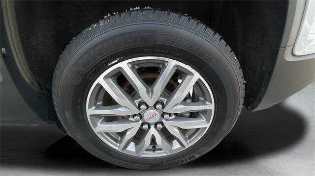 2017 GMC Acadia SLE-2