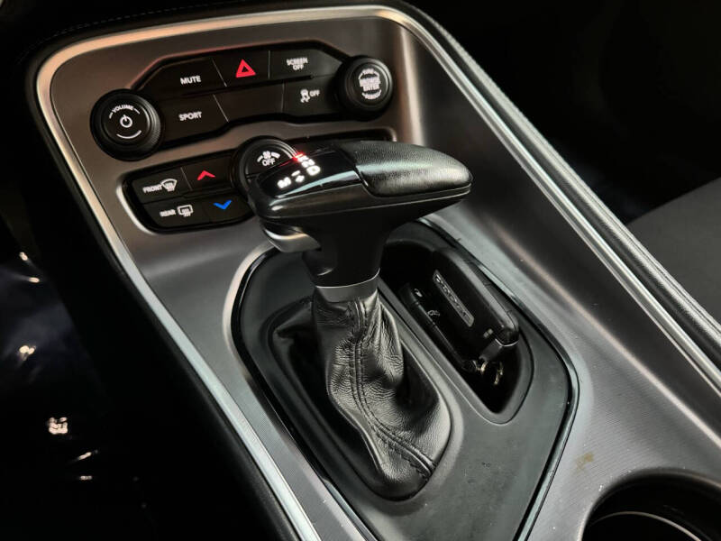 2020 Dodge Challenger SXT