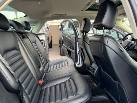 2020 Ford Fusion SEL