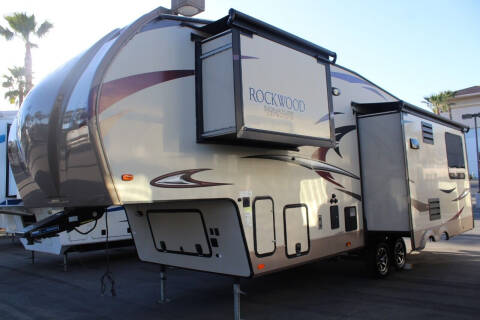 2017 Forest River Rockwood Signature 8289WS