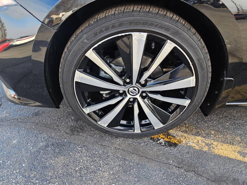 2021 Nissan Altima 2.0 SR