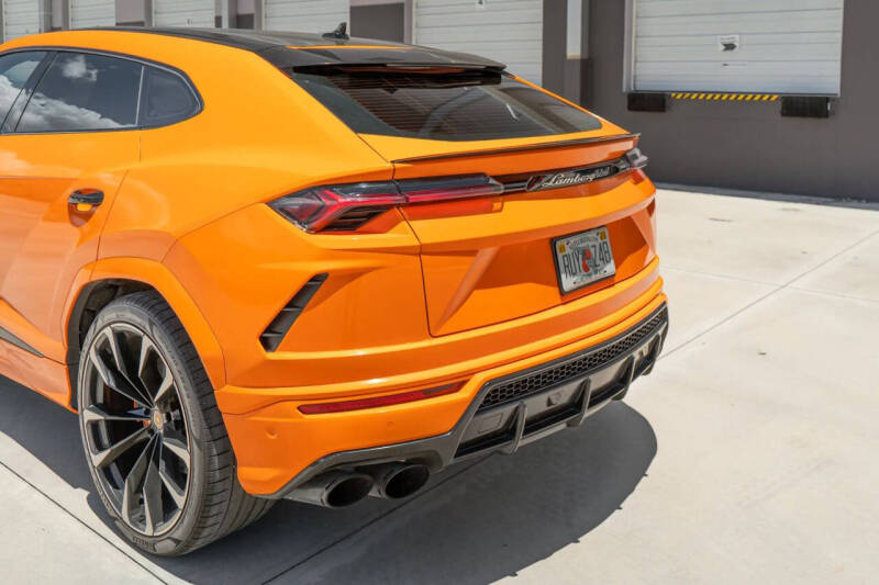 2022 Lamborghini Urus