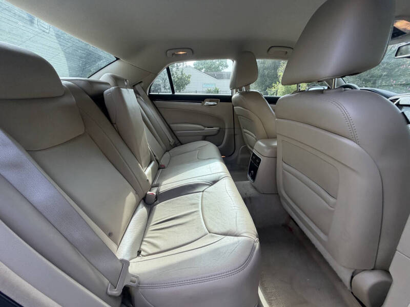 2013 Chrysler 300