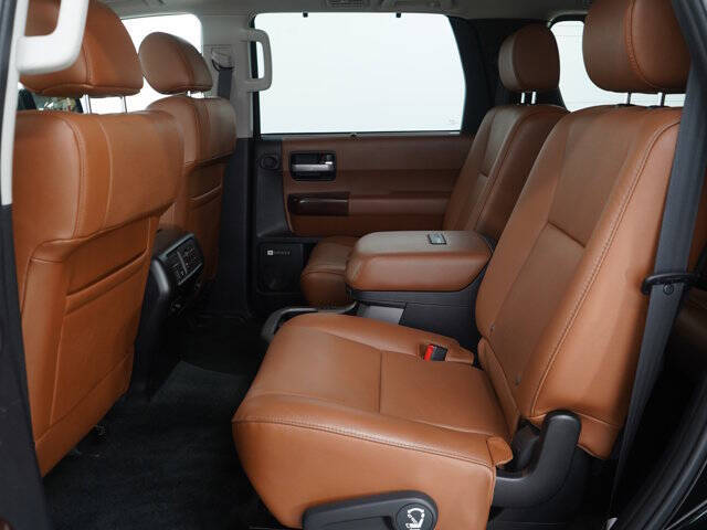 2016 Toyota Sequoia Platinum