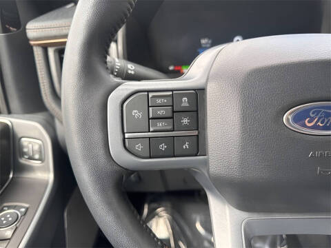 2023 Ford F-150 Lightning Lariat