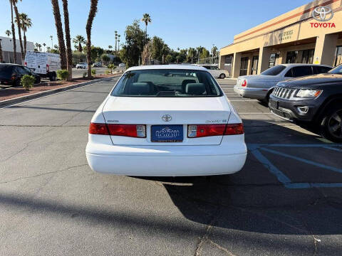 2000 Toyota Camry
