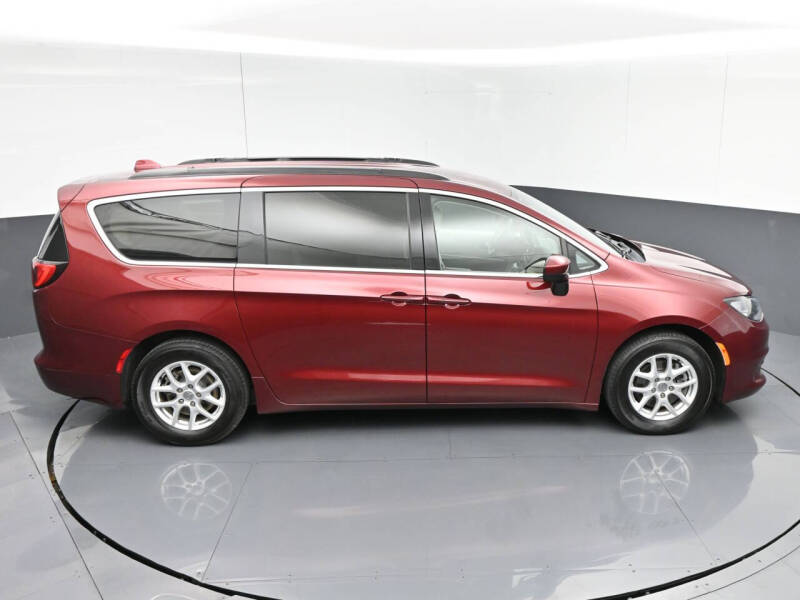 2020 Chrysler Voyager LXi
