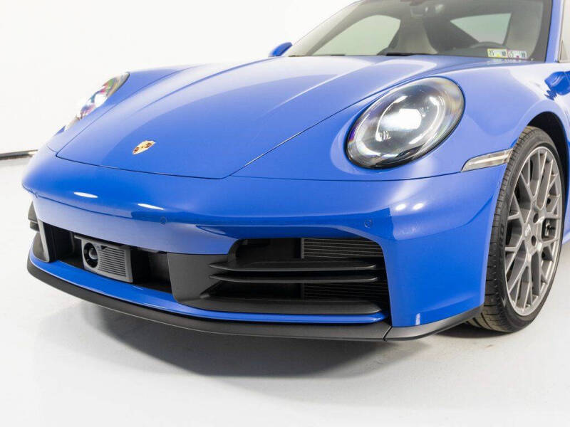2025 Porsche 911 Carrera
