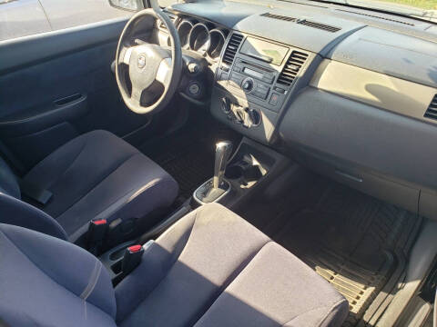 2008 Nissan Versa 1.8 S