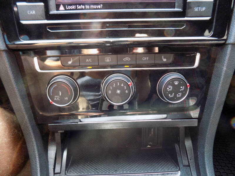 2018 Volkswagen Golf GTI S