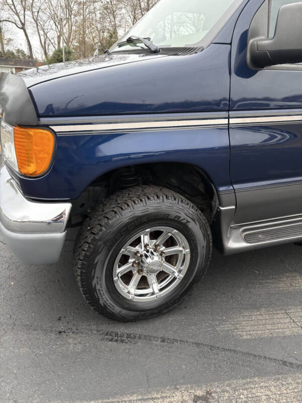 2007 Ford E-Series E-250 SD