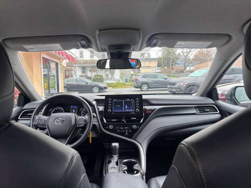 2023 Toyota Camry SE Nightshade