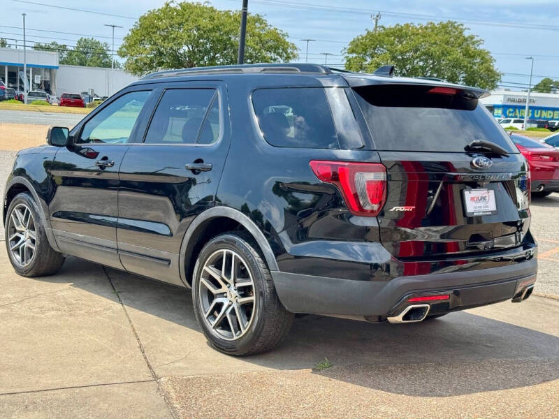 2017 Ford Explorer Sport