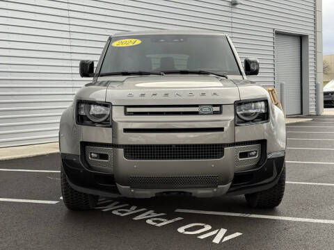 2024 Land Rover Defender 130 P400 X-Dynamic SE