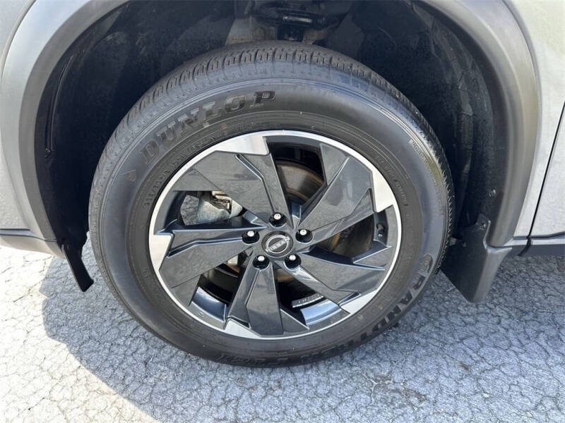 2025 Nissan Rogue SV