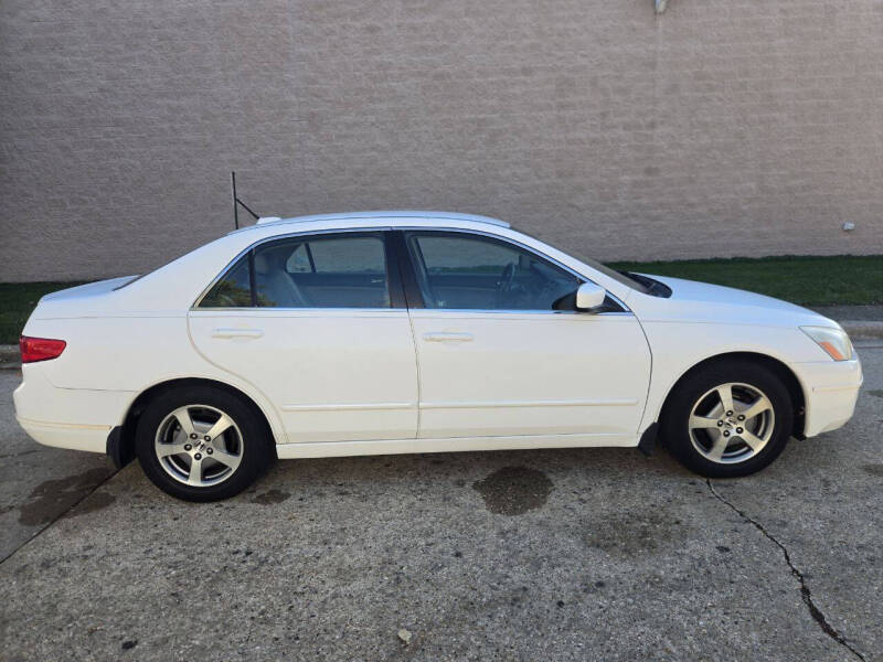 2005 Honda Accord Hybrid w/Navi