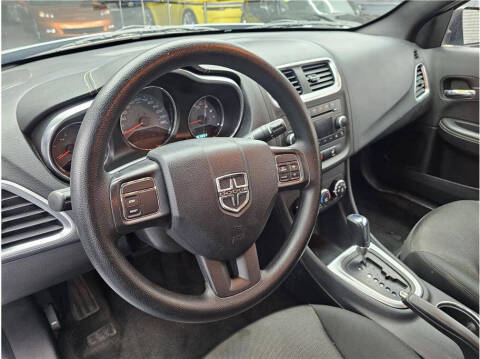 2013 Dodge Avenger SE