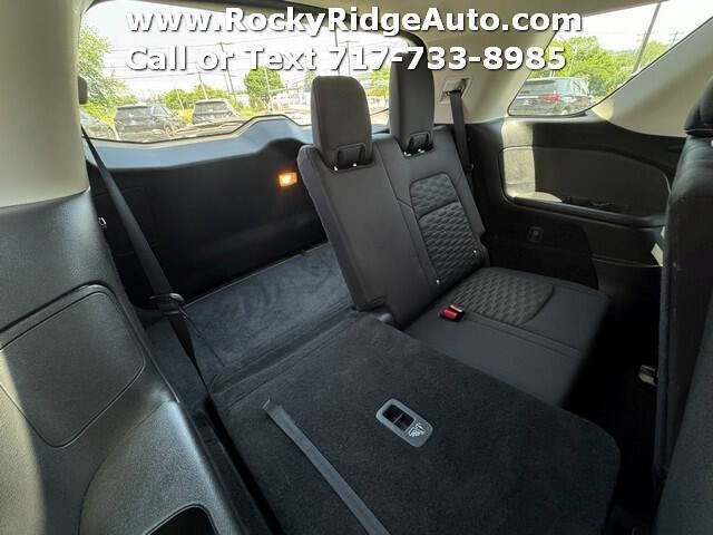 2024 Nissan Pathfinder S