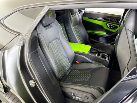 2022 Lamborghini Urus