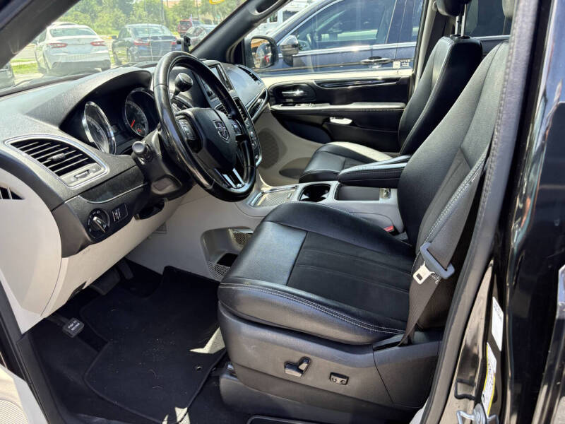 2020 Dodge Grand Caravan SXT