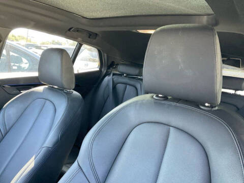 2023 BMW X2 sDrive28i