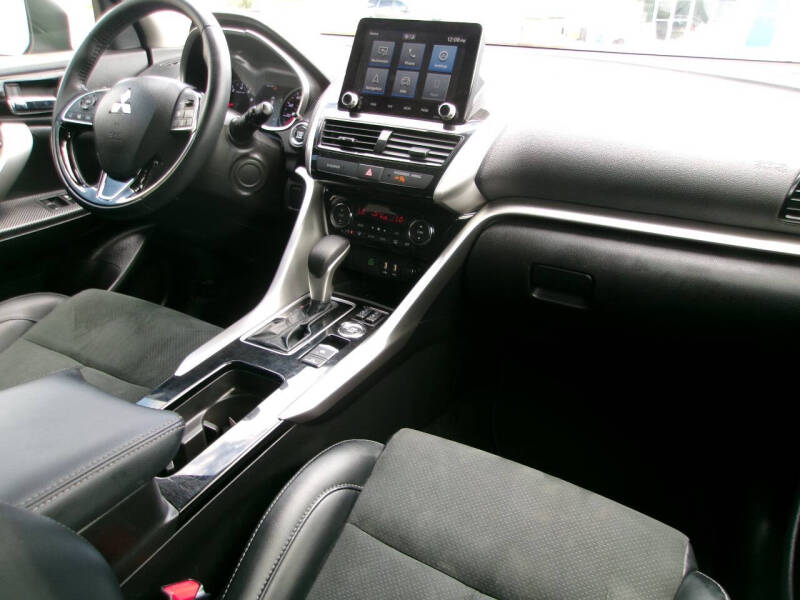 2025 Mitsubishi Eclipse Cross SE