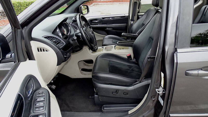 2017 Dodge Grand Caravan SXT