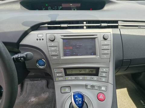 2012 Toyota Prius Two
