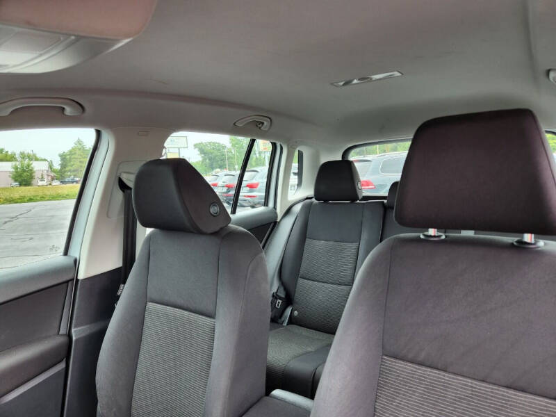 2018 Volkswagen Tiguan Limited 2.0T 4Motion