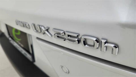 2023 Lexus UX 250h Premium