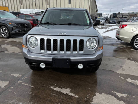 2015 Jeep Patriot for sale at CRESCENT AUTO SALES in Denver CO