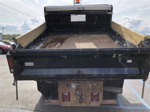 2017 Chevrolet Silverado 3500HD CC