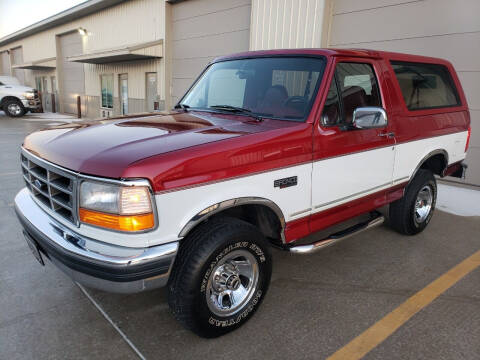 1994 Ford Bronco for sale at Pederson's Classics in Sioux Falls SD