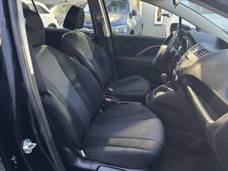 2013 Mazda MAZDA5 Sport