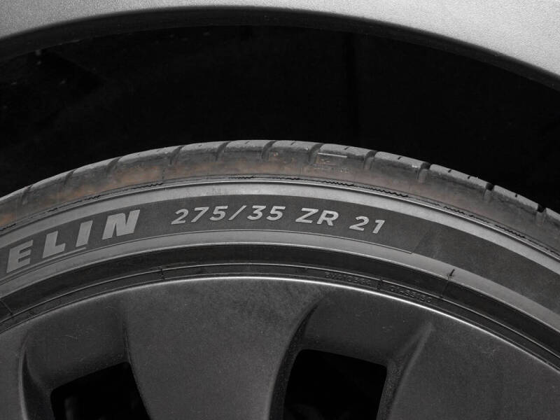 2024 Tesla Model Y Performance