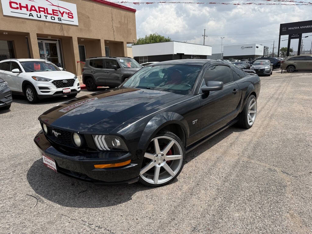 Black 2005 Ford Mustang GT Deluxe GT Deluxe 2dr Fastback 1