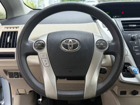 2012 Toyota Prius v Three