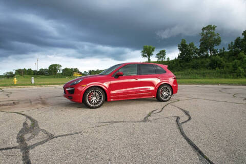 2013 Porsche Cayenne GTS
