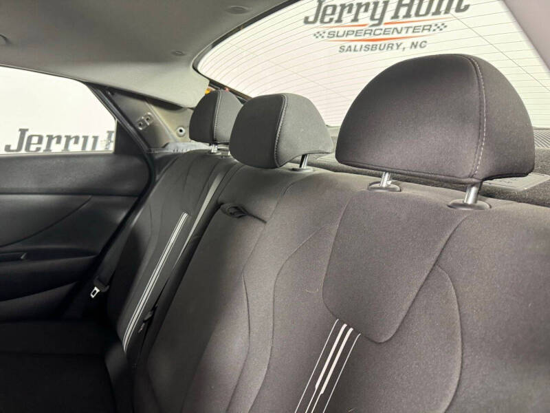 2022 Hyundai Elantra